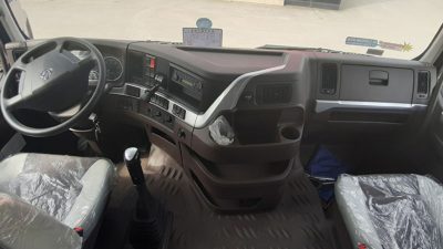 Xe Tải Thùng Chenglong H7 8×4 Cabin