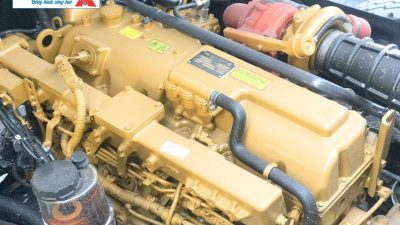 Xe tải Chenglong 3 chân H5 6×4 Động cơ
