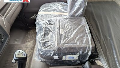 Xe tải Chenglong M3 - Ghế phụ