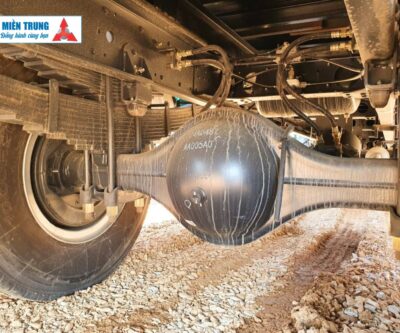 Xe tải Chenglong M3 - cầu trục