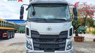 Xe tải Chenglong M3 - mặt calang