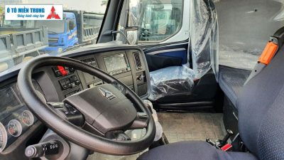 Đầu kéo Howo Sitrak T7H 440 HP 2022 - cabin