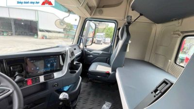 GHẾ PHỤ - XE ĐẦU KÉO CHENGLONG H7 445HP LUXX