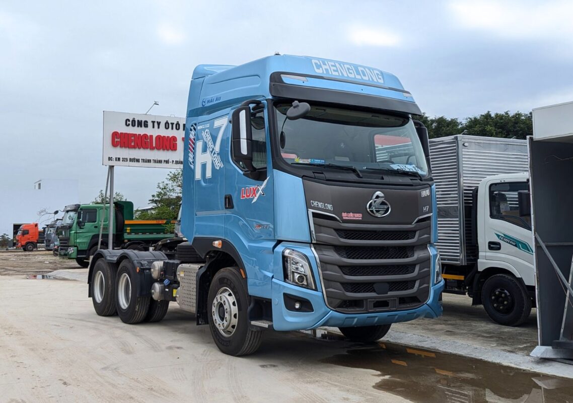 Xe Đầu Kéo Chenglong H7 LuxX 445HP 6×4