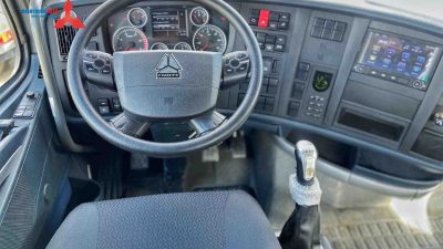 Howo T7H 430 HP -Nôi Thất Rộng Rãi Tiện Nghi