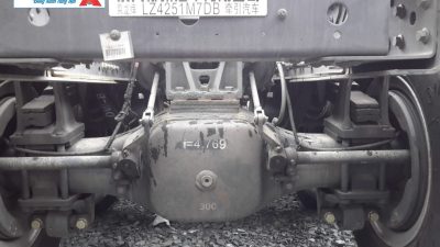 Xe đầu kéo Chenglong H7 420HP - Cầu dầu