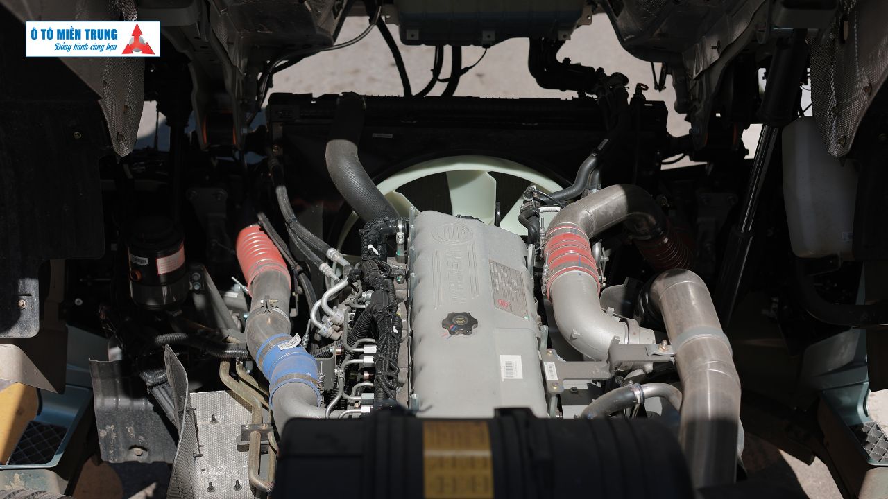 Xe Đầu Kéo Howo Max 460HP - Động cơ