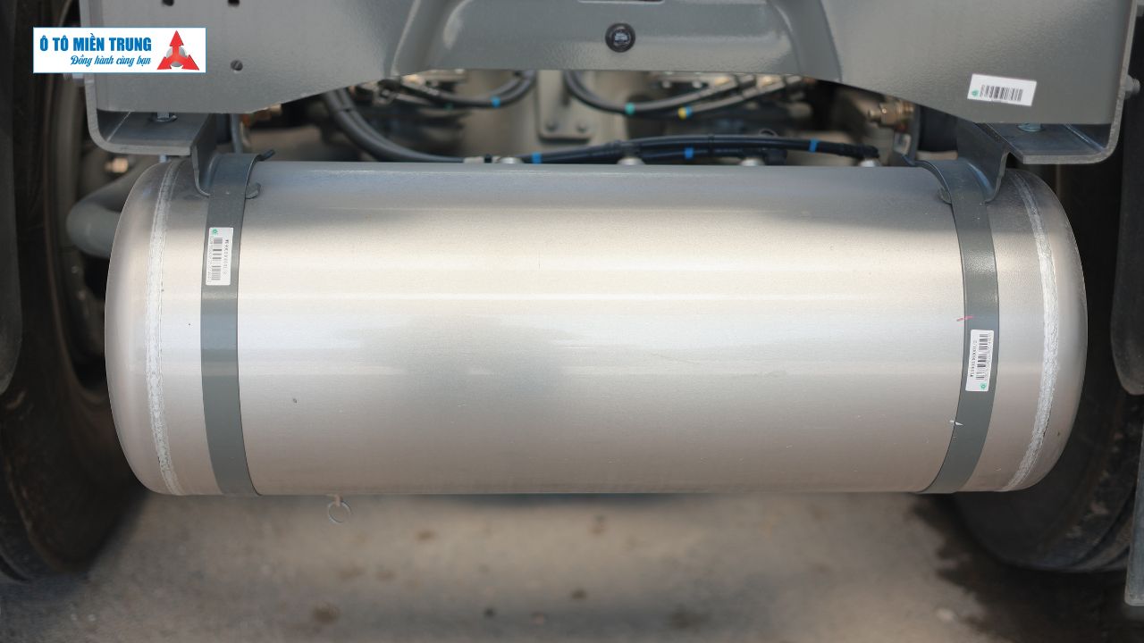 Xe Đầu Kéo Howo Max 460HP - Bình nén khí hơi - Phanh