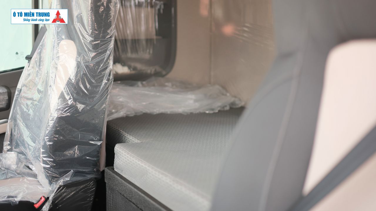 Xe Đầu Kéo Howo Max 460HP - nội thất -1