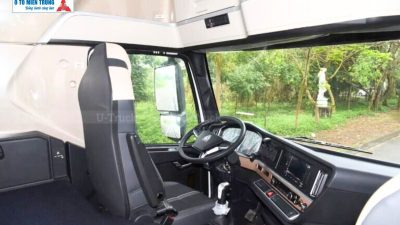 Nội thất Xe đầu kéo Howo Man SITRAK TH7 460hp - 2