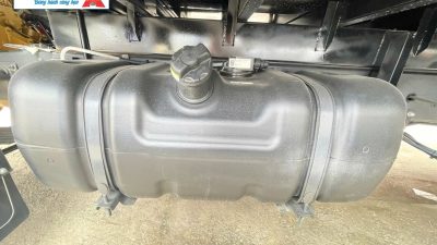 Xe tải Chenglong L3 160HP - thùng nhiên liệu