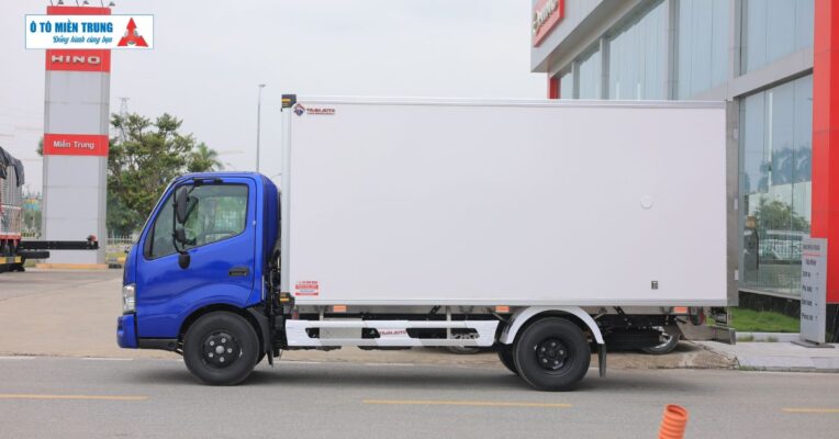 Đóng thùng xe bảo ôn - Hino 300
