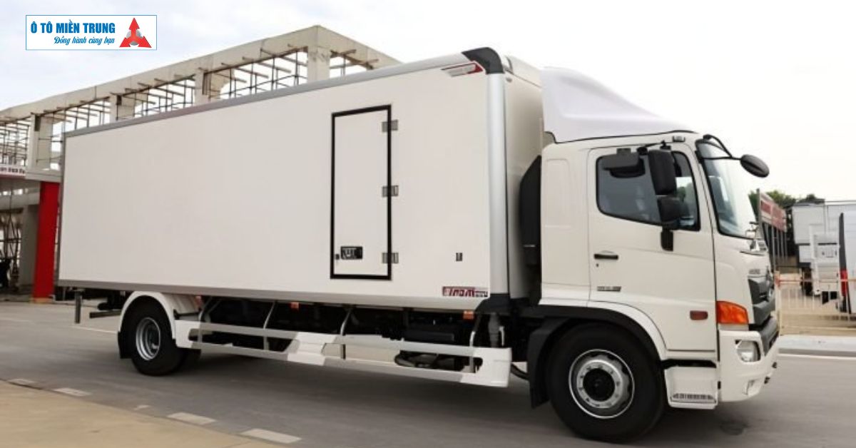 Đóng thùng xe bảo ôn - Hino 500