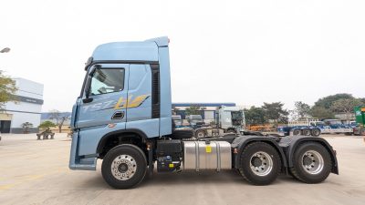 Ngoại thất đầu Kéo Howo TS7 460 cầu dầu