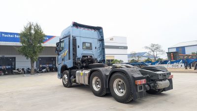 Đầu Kéo Howo TS7 460 trang bị cầu dầu mạnh mẽ