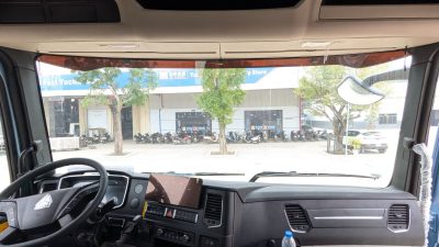 Nội thất đầu Kéo Howo TS7 460 cầu dầu