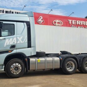 Toàn cảnh xe Howo Max 430 tại showroom