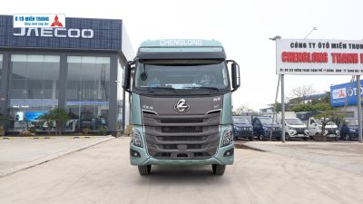 Ngoại thất đầu kéo Chenglong H7 410HP ECOS