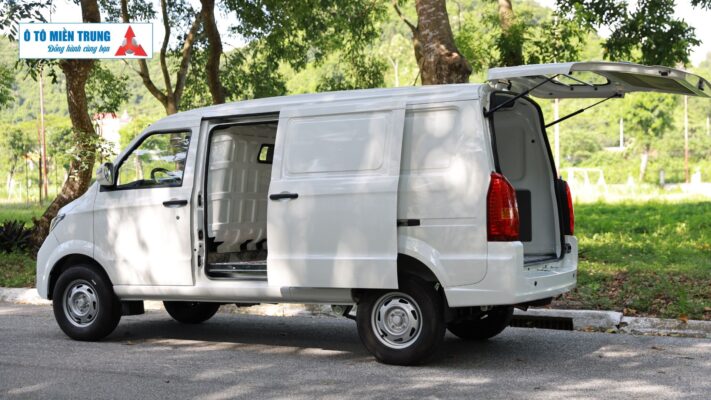 Ngoại Thất Xe Tải Van V2 - Gọn Ngàng, Hiện Đại