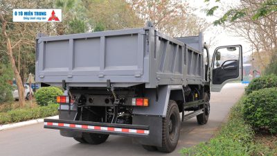 Hệ dẫn động 4x4: Chinh phục mọi địa hình