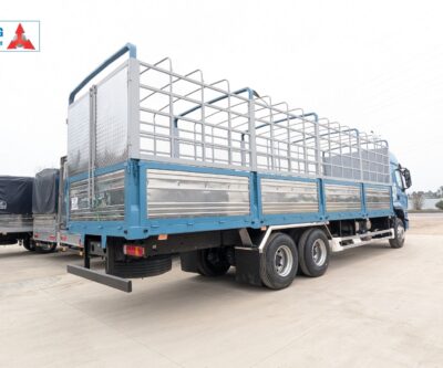 xe tải Chenglong 3 chân H5 270HP