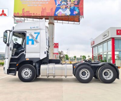 Đầu kéo Chenglong H7 Pro 450HP phiên bản Cầu Láp