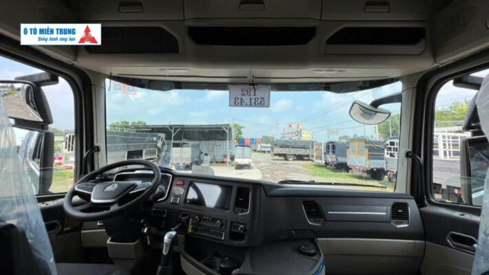 Nội Thất Cabin Howo Sitrak T7h