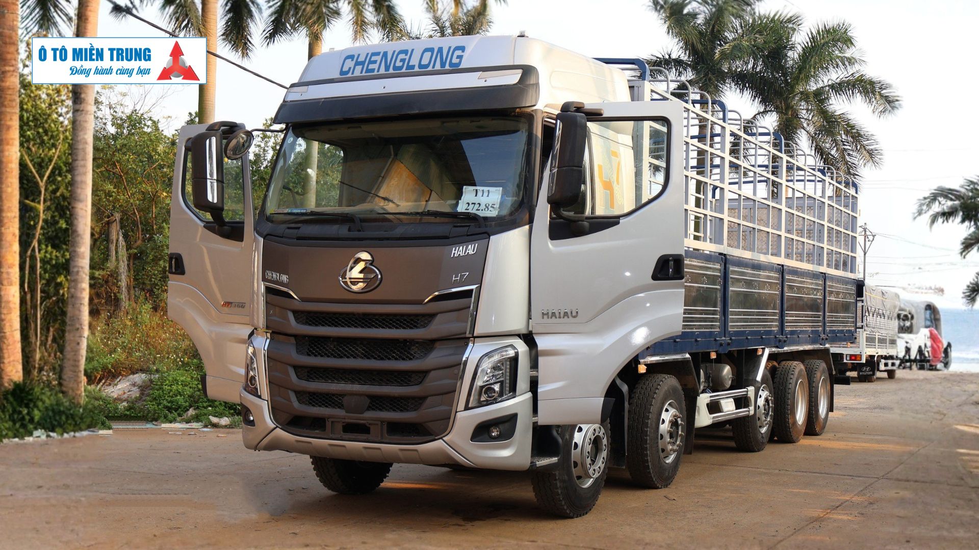 Tải thùng Chenglong H7 5 chân 360HP (10x4 ) 2026