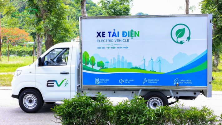 Xe tải điện Karry X5 thùng kín với tải trọng khoảng 1945kg