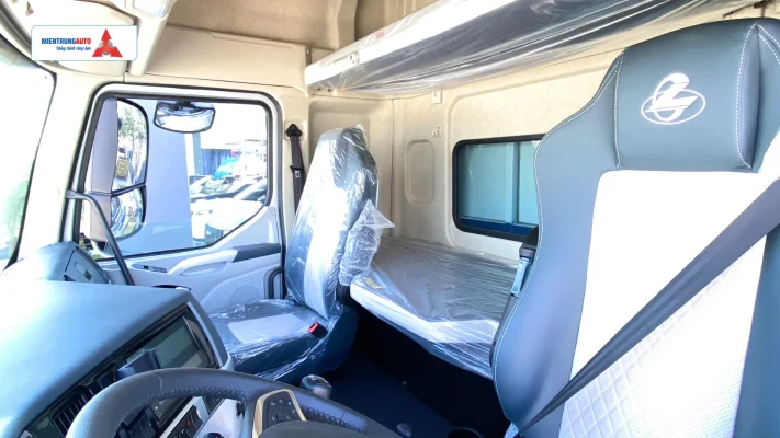 Cabin H5 - Chenglong H5 240HP