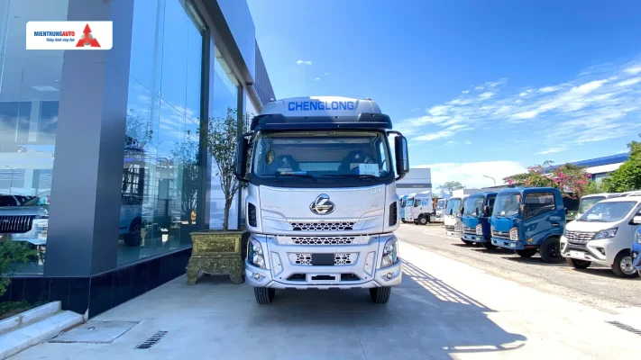 Ngoại thất xe tải thùng Chenglong H5 240HP - Ô Tô Miền Trung