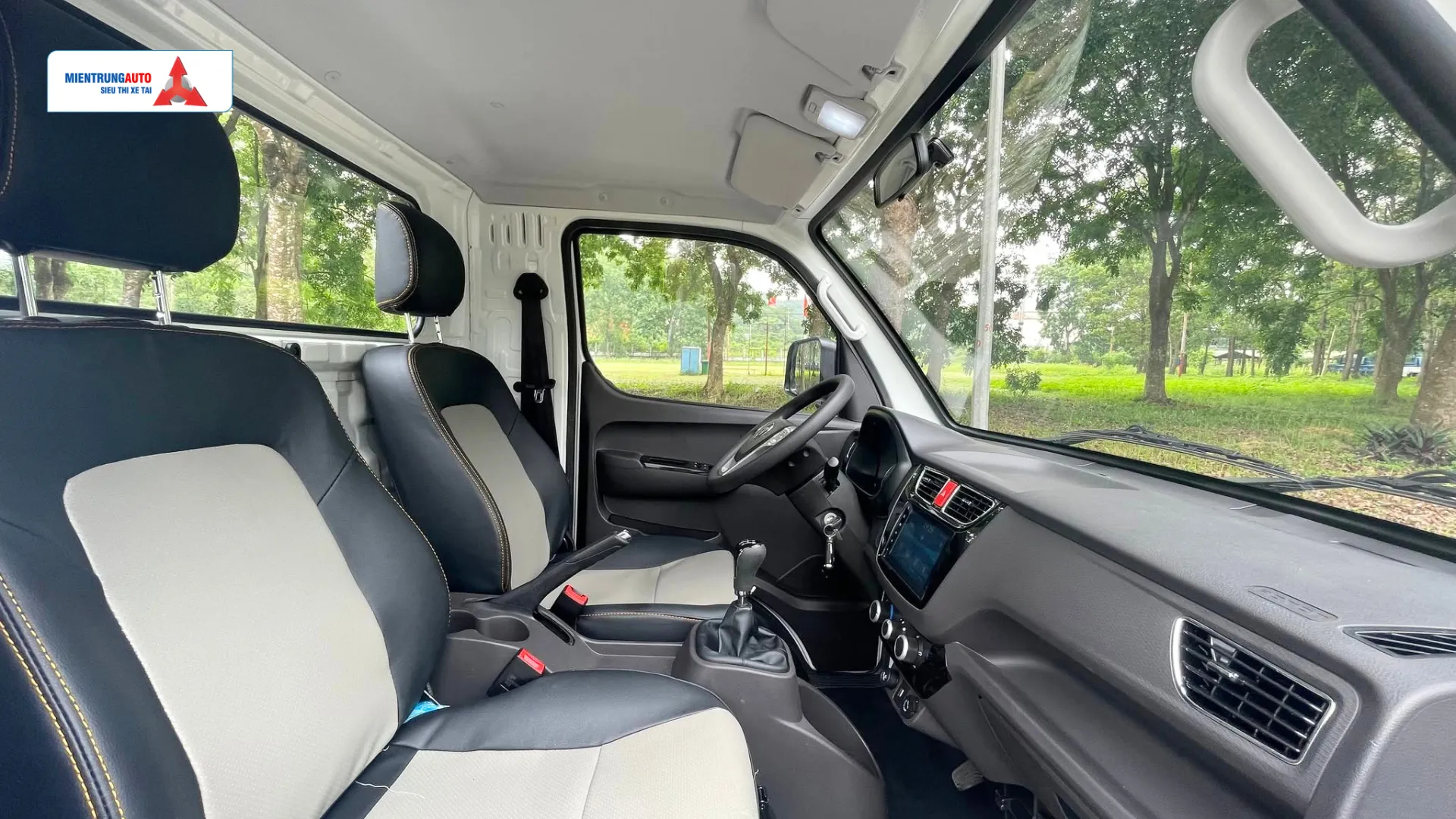 Nội thất xe tải Veam Foton T25NS Nội thất xe tải Veam Foton T25NS