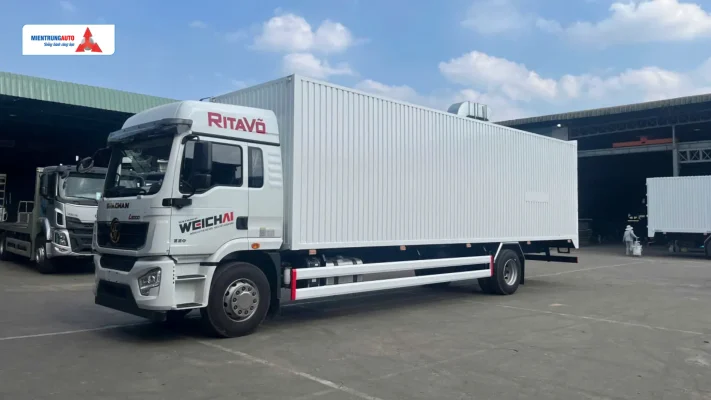 Xe Tải thùng Shacman L5000 220Hp Thùng Kín