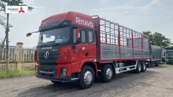 Shacman 4 Chân X3000 Trang bị khối động cơ Weichai 6 xi lanh thẳng hàng, dung tích 9.5L