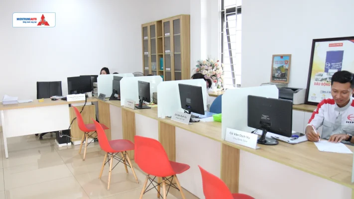 Ô Tô Miền Trung còn đồng hành cùng quý khách hàng thông qua các chính sách hỗ trợ toàn diện