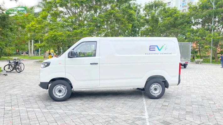 Xe van điện Karry E5 được phân phối chính thức bởi Công ty Tnhh Ô Tô Năng Lượng Xanh