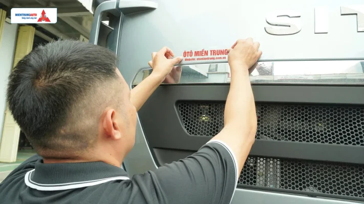 Sức kéo vượt trội: Động cơ MAN/Weichai 440HP - 460HP gánh tải cực khỏe, thách thức mọi địa hình.